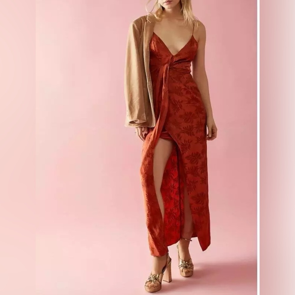 NWT Significant Orange Mae floral Maxi dress